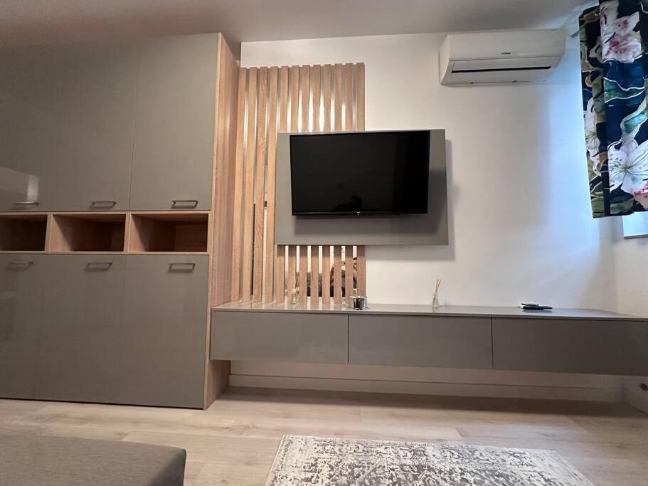 Cozy 1 Bedroom Apartment! Bucureşti Exterior foto